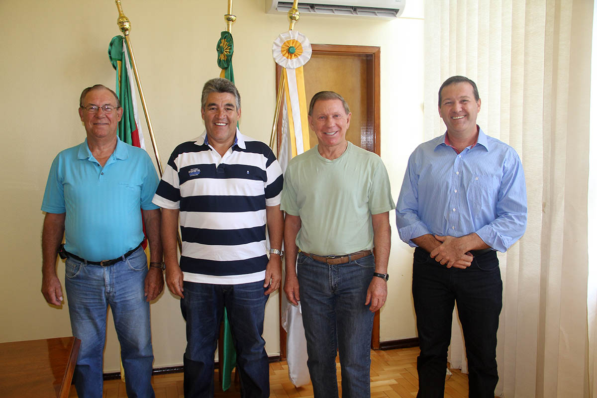 CASALI RECEBE EX-PREFEITO DE MUNICÍPIO DO PARÁ